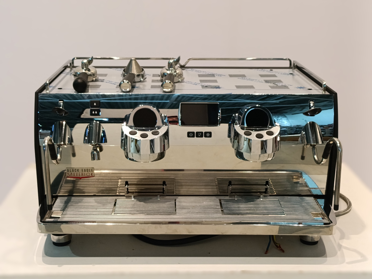 Кофемашина рожковая VICTORIA ARDUINO MAVERICK GRAVIMETRIC VOLUMETRIC T3 GR2 220V MATTE BLACK COLOR