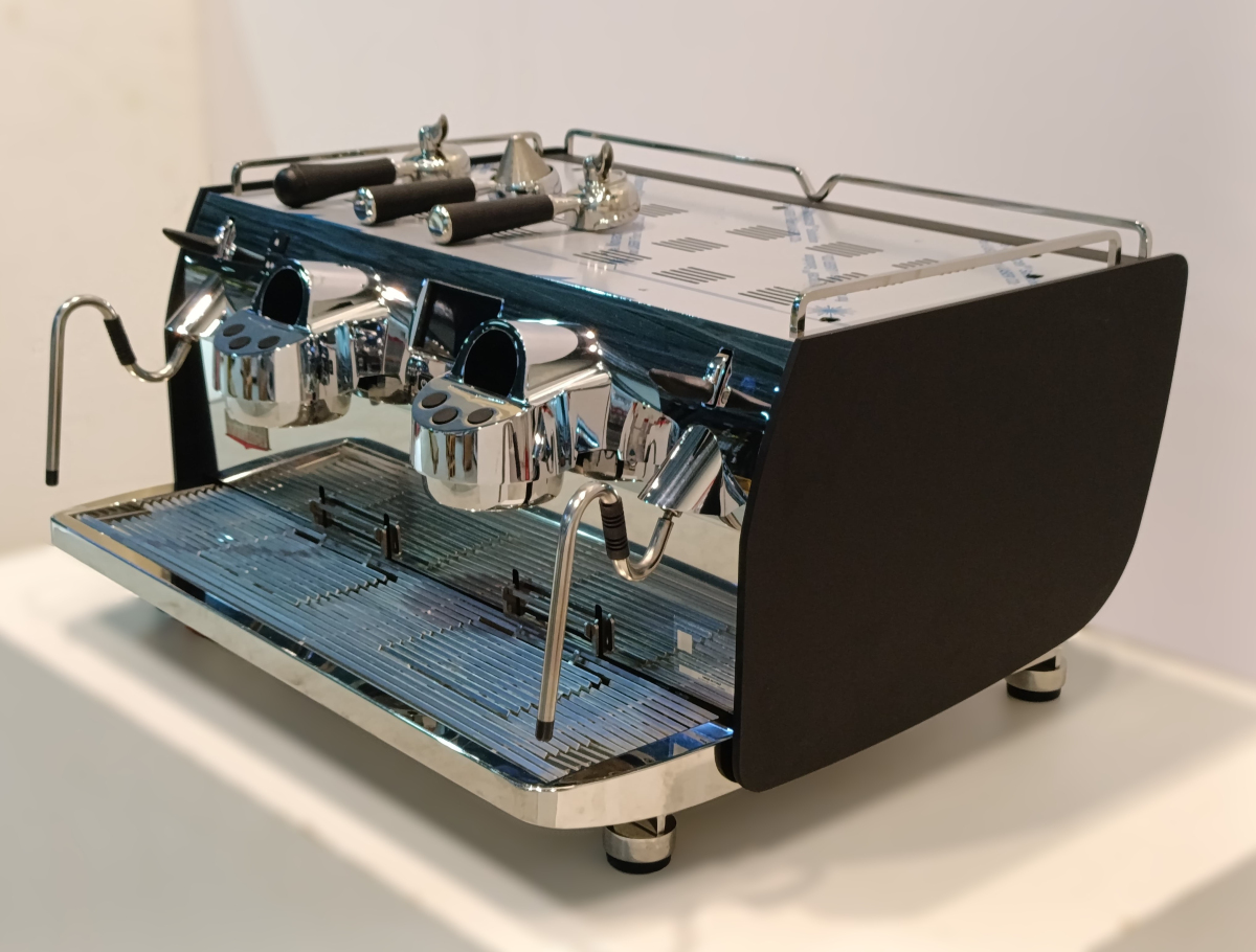 Кофемашина рожковая VICTORIA ARDUINO MAVERICK GRAVIMETRIC VOLUMETRIC T3 GR2 220V MATTE BLACK COLOR